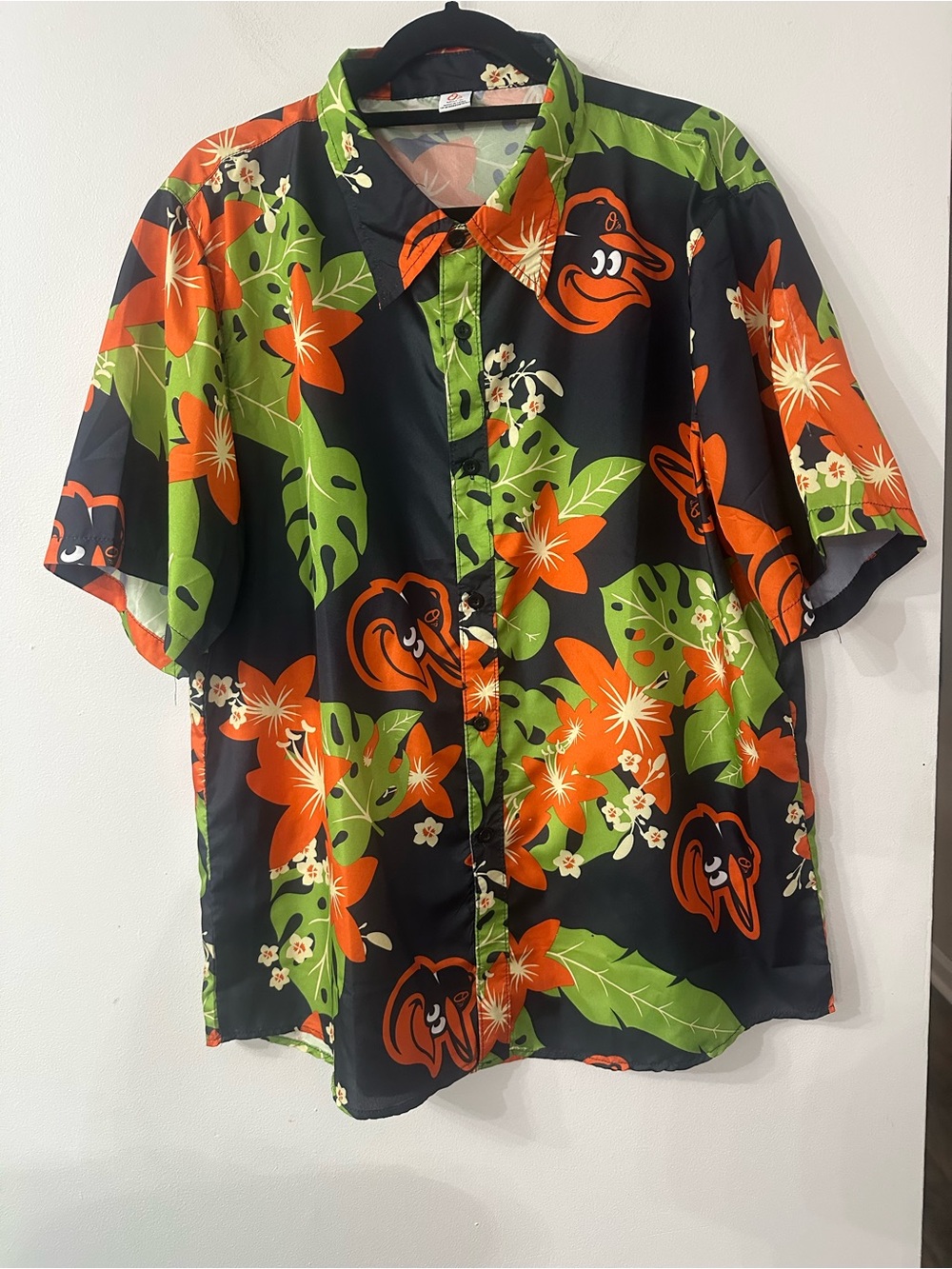 Orioles Black Floral Short-Sleeve Button-Up Shirt - Orange & Green Print